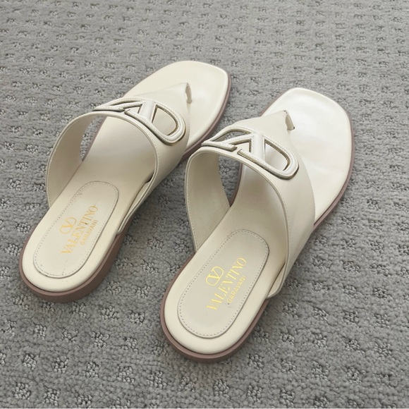 Valentino Garavani Ivory Sandals with Gold Logo - Picture 7 of 10